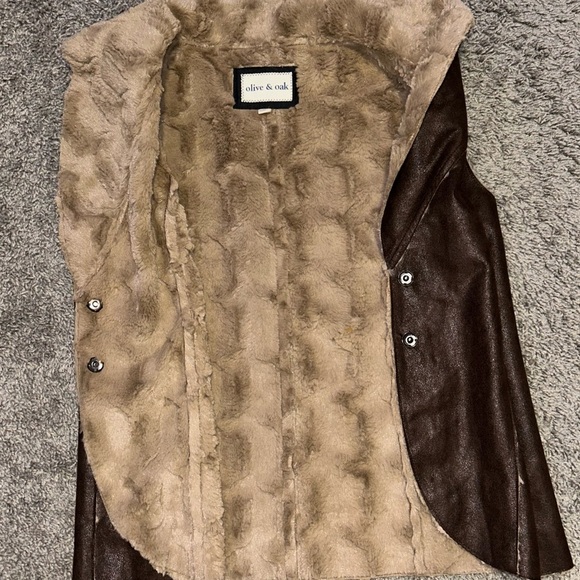 Olive & Oak brown faux suede and fur vest - Picture 3 of 7